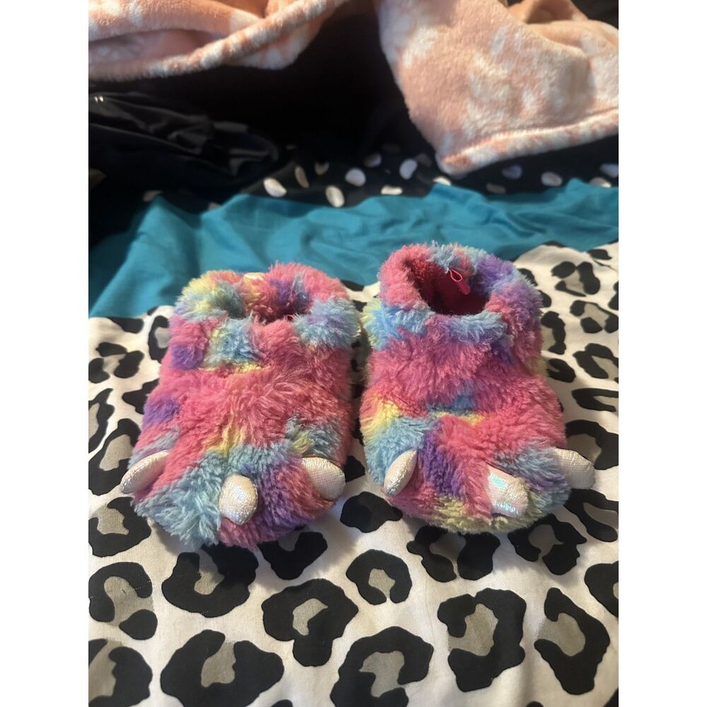 Wonder Nation Rainbow Fuzzy Monster Slippers Toddler Girls Size 5